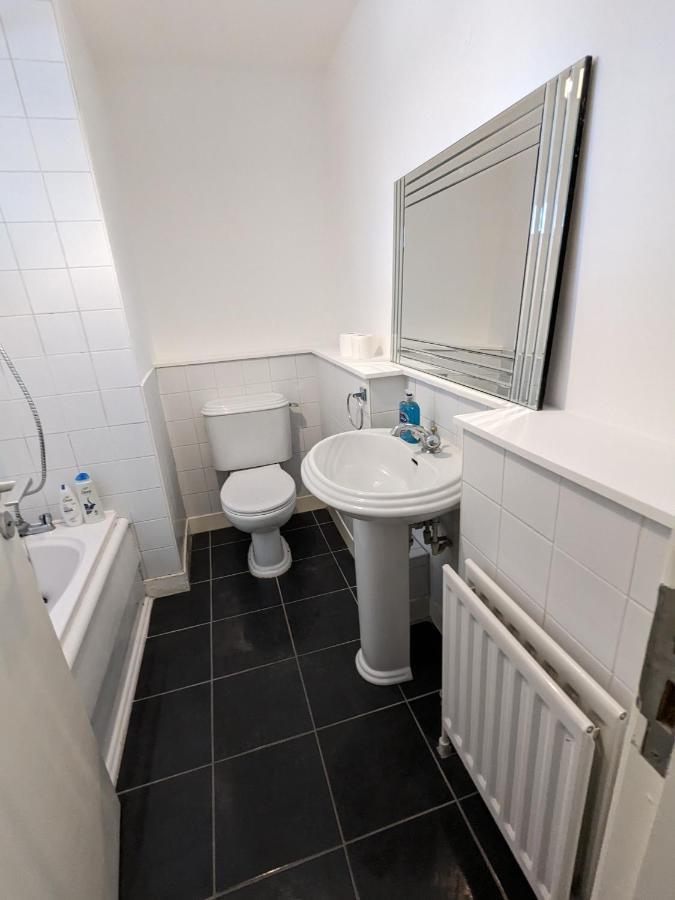Best Location In Belfast! Free Parking المظهر الخارجي الصورة