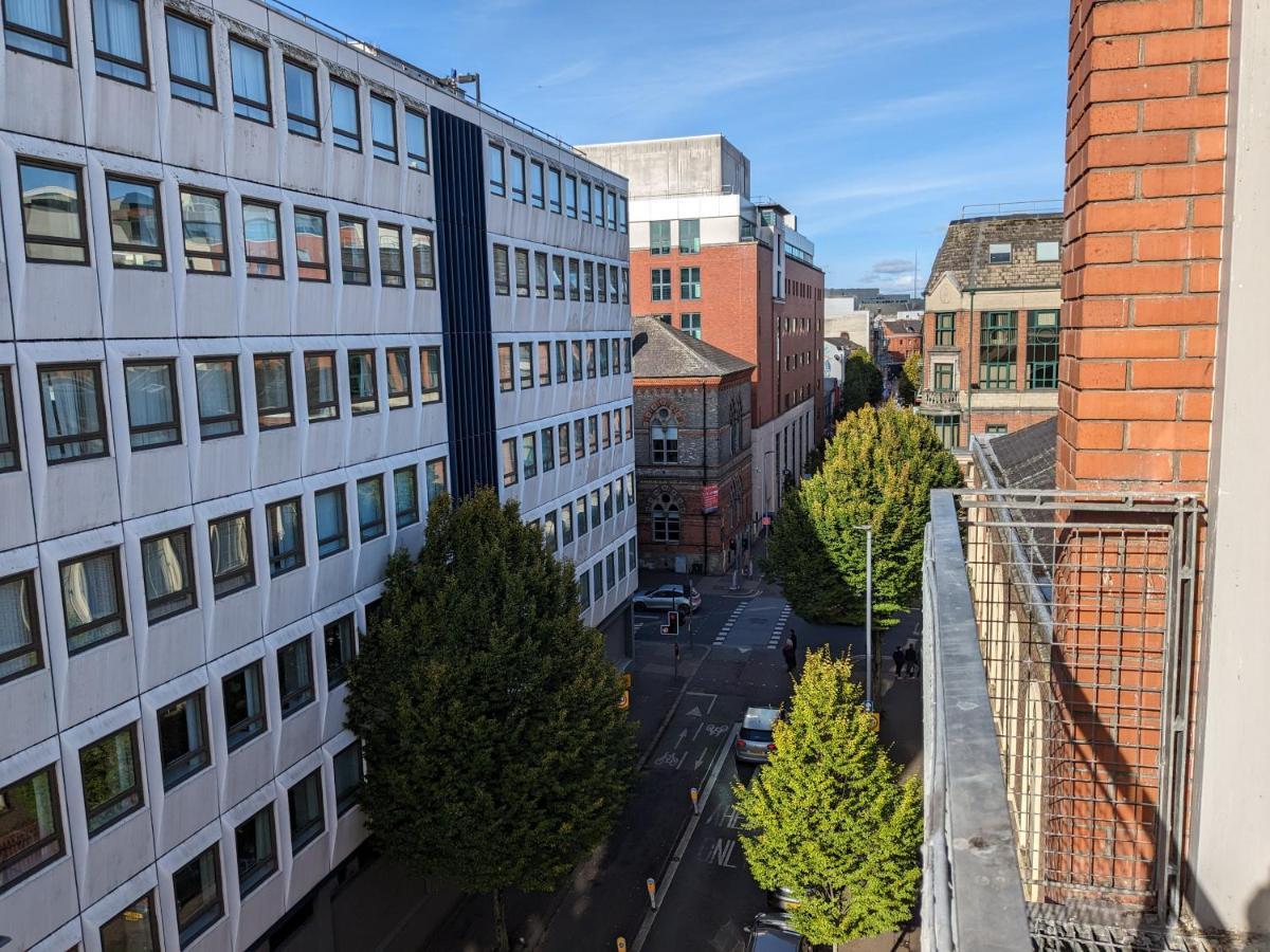 Best Location In Belfast! Free Parking المظهر الخارجي الصورة